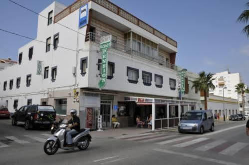 Hostal Facundo Tarifa Exterior photo